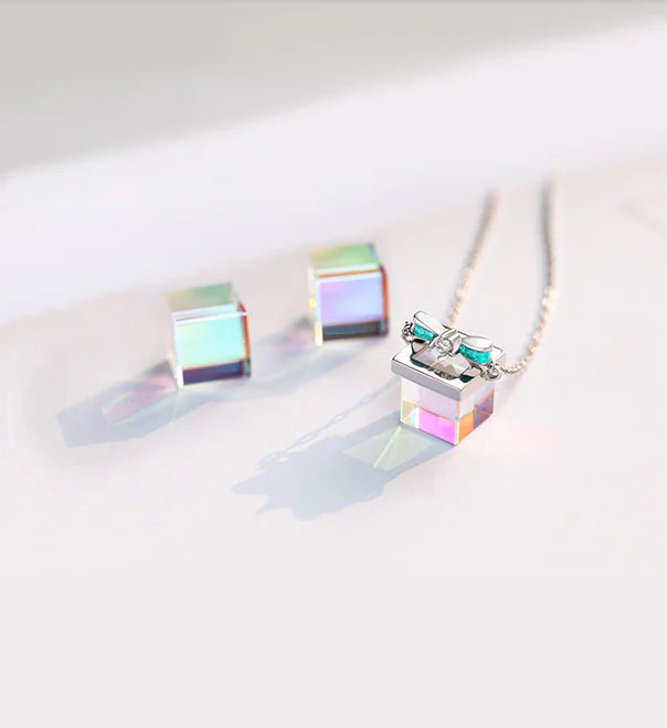 Floral Gift Necklace for Women - Silver Pendant Chain