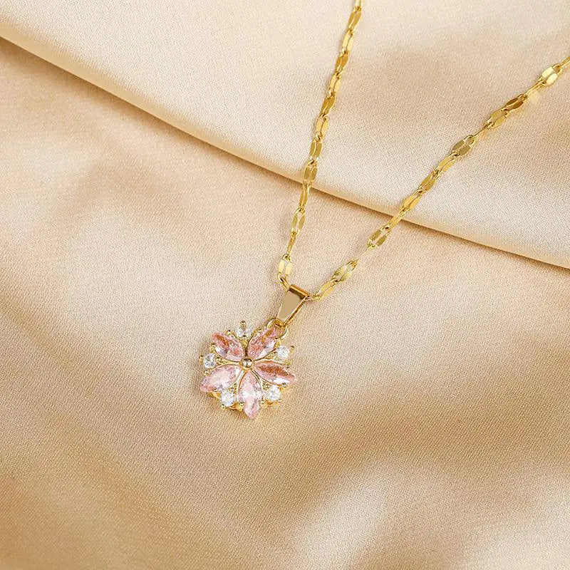Fashionable Floral Pendant Necklace with Diamonds for Women
